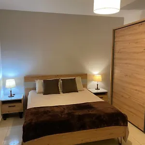  Appartamento Spinola Bay - Beatiful 3-double Bed Near In Prime Location